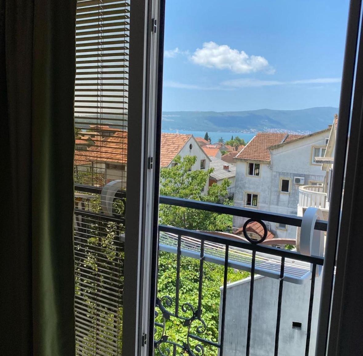 Apartments M&T Τίβατ Εξωτερικό φωτογραφία